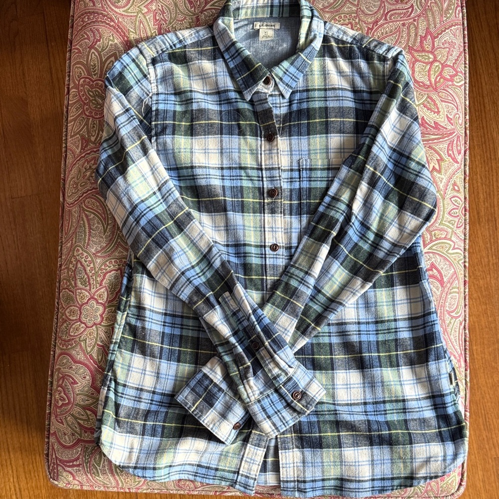 L.L. Bean Blue and Green Plaid Women's flannel Button Down Shirt